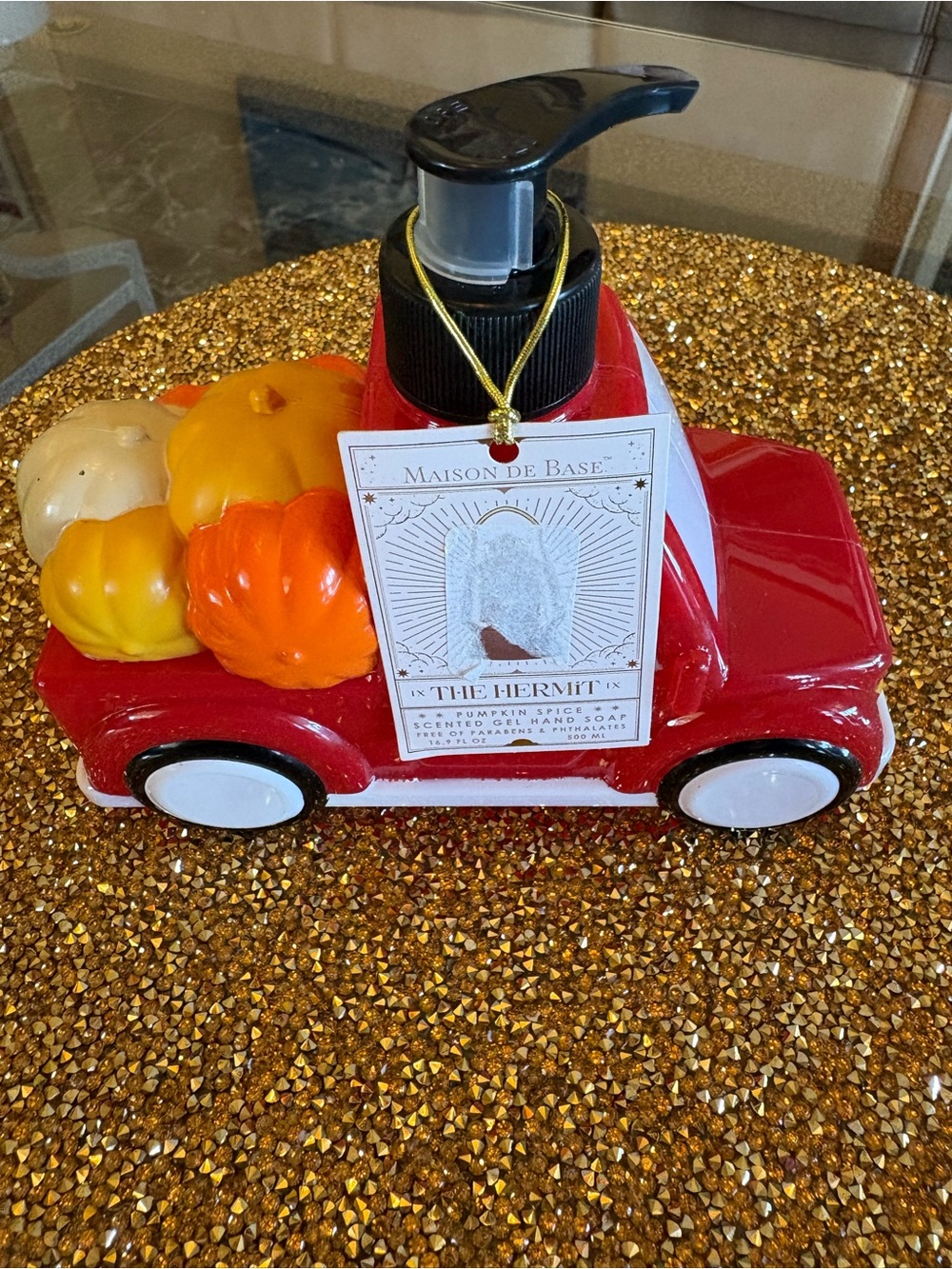 Red Pumpkin Truck NWT Hand Soap Dispenser . Pumpkin Spice Scented gel. 500 ml. - Picture 2 of 6